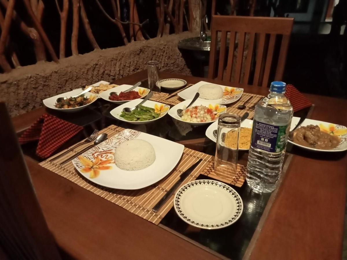 Induwara Safari Resort Udawalawe Luaran gambar
