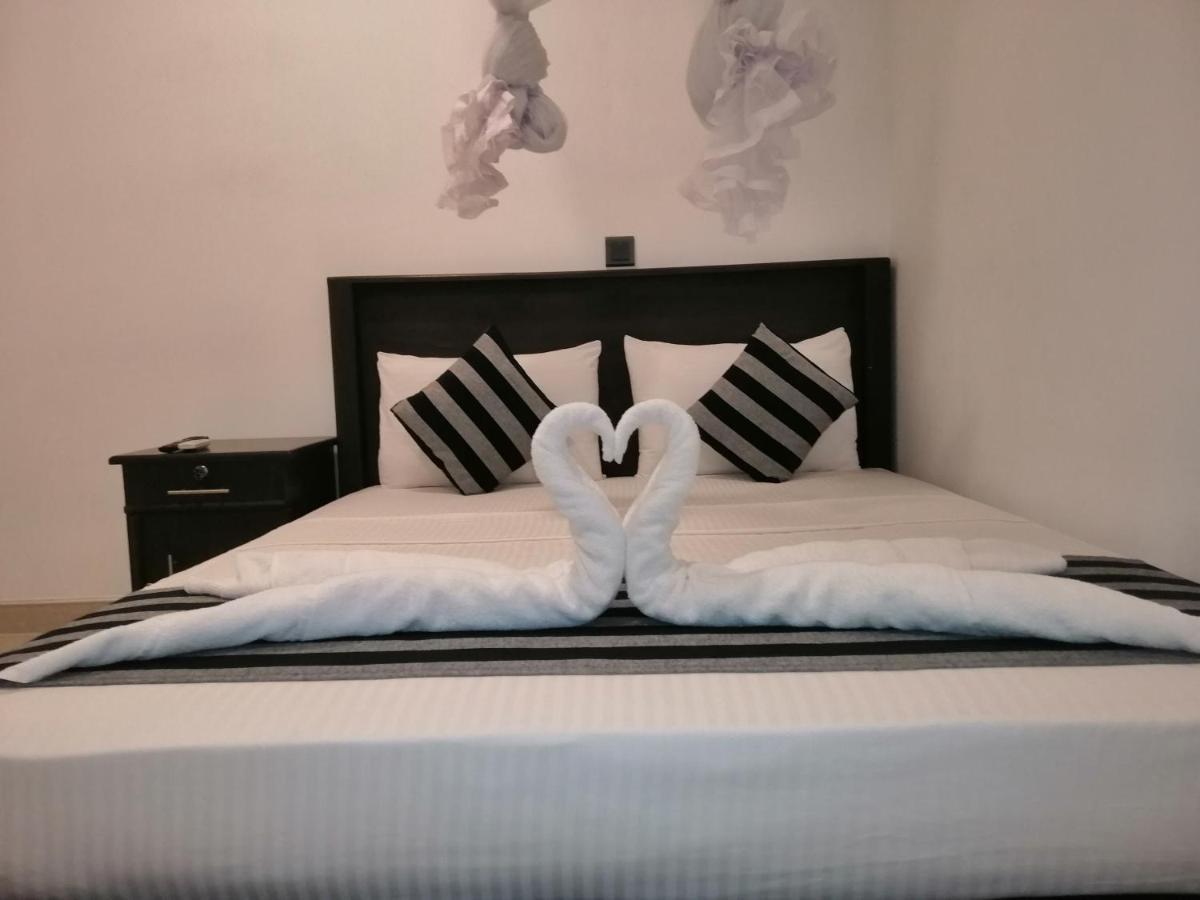 Induwara Safari Resort Udawalawe Luaran gambar