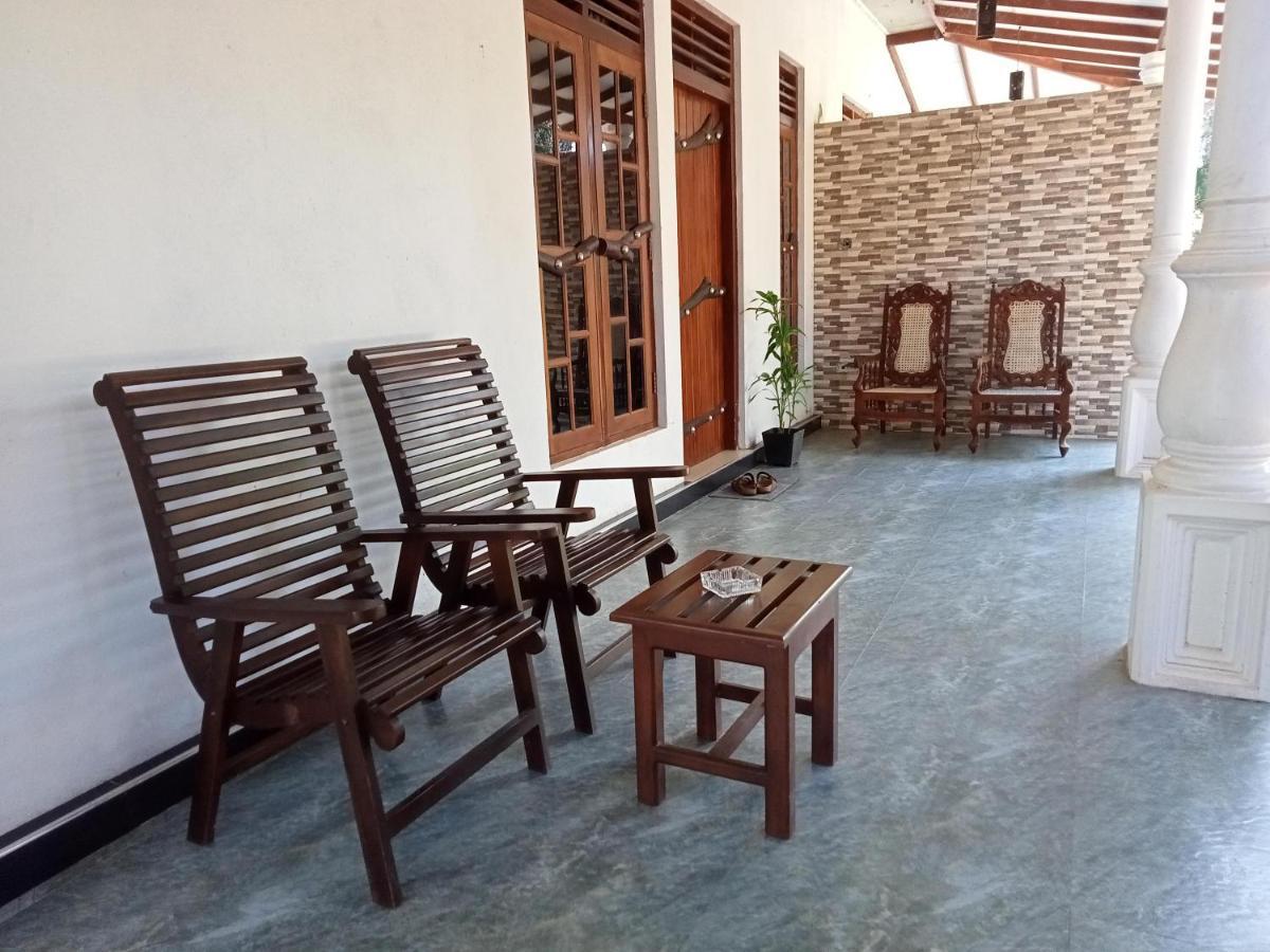 Induwara Safari Resort Udawalawe Luaran gambar