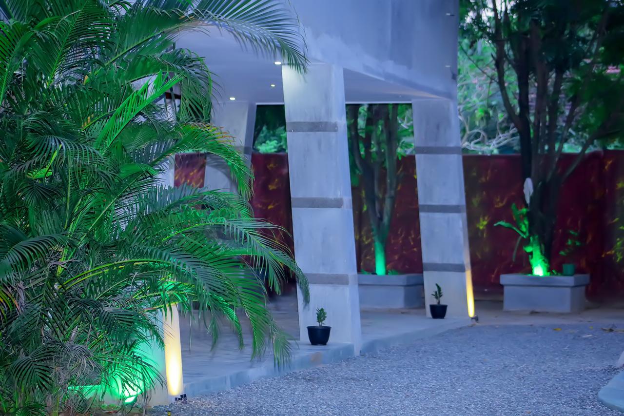 Induwara Safari Resort Udawalawe Luaran gambar