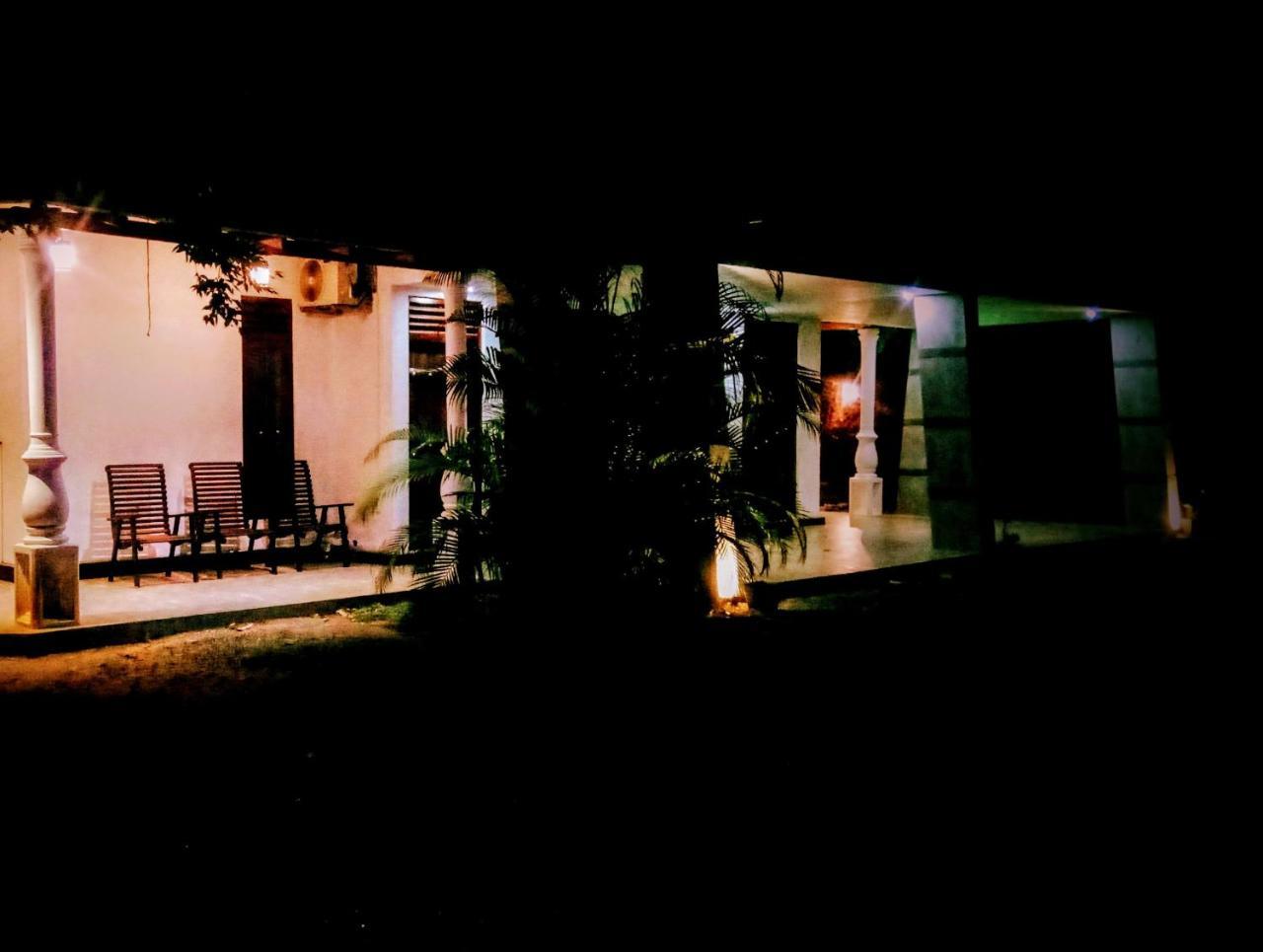 Induwara Safari Resort Udawalawe Luaran gambar